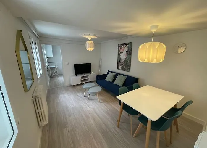 Vivienda Acogedora Y Moderna En Pleno Centro De Burgo