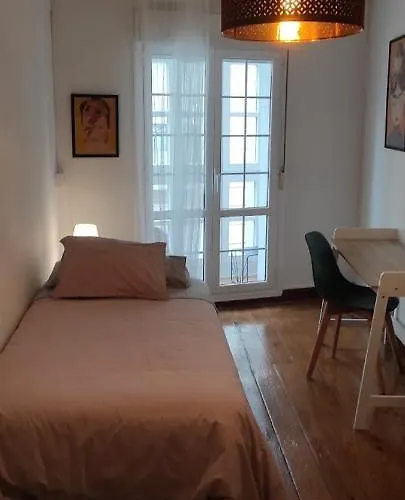 Vivienda Acogedora Y Moderna En Pleno Centro De Appartamento